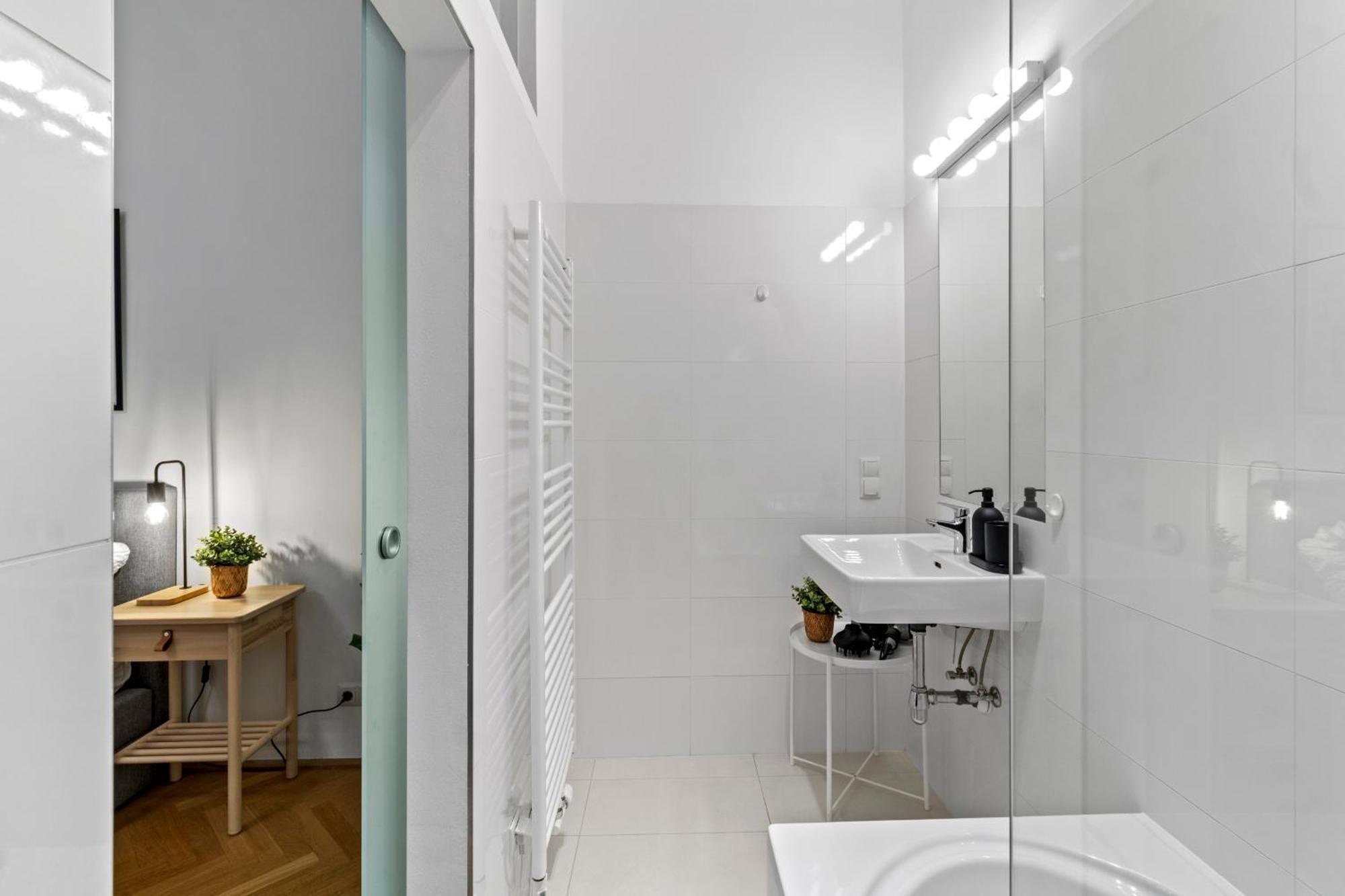 Cozy Vienna Apartments - 4 Min U6 Josefstaedterstrasse Ngoại thất bức ảnh